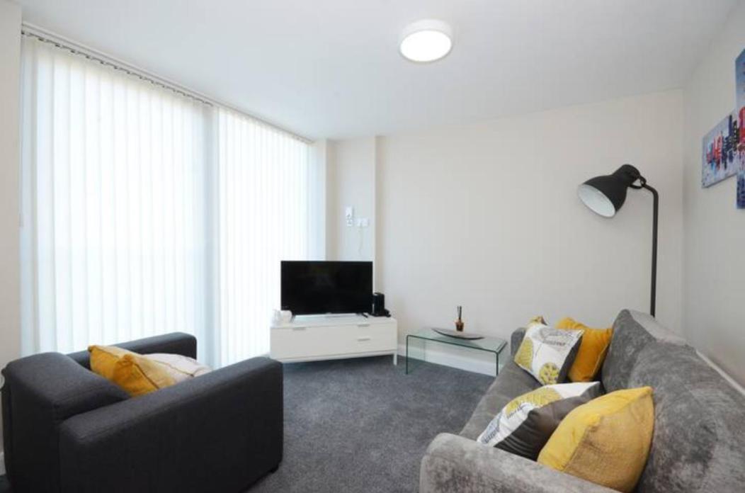 Skinner Lane Apartment *