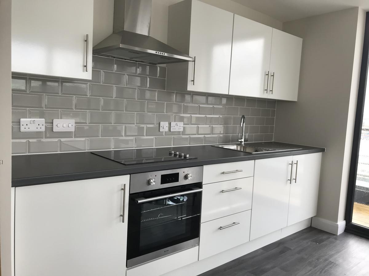 Skinner Lane Apartment *