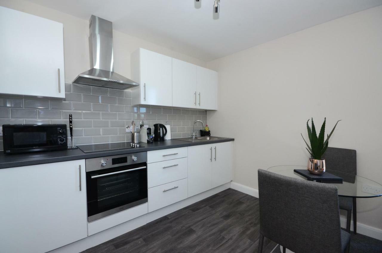 Skinner Lane Apartment