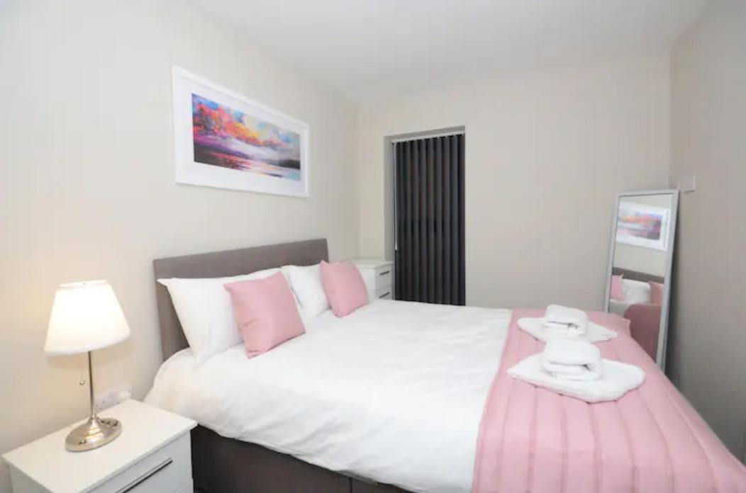 Skinner Lane Apartment